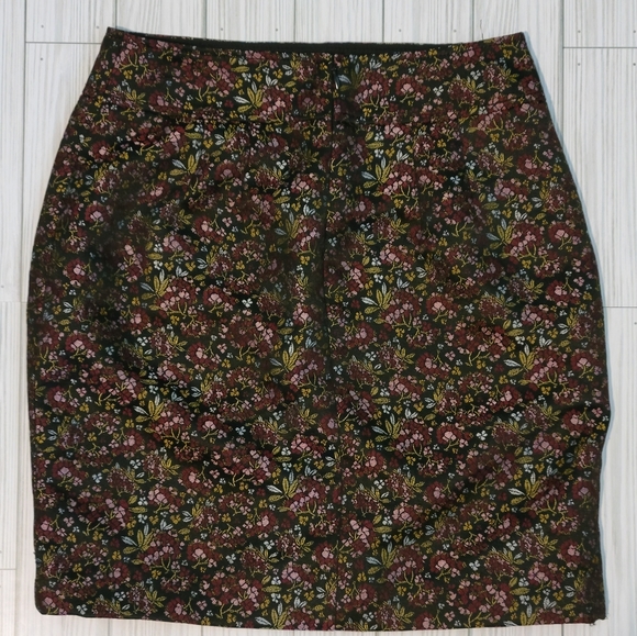 Ann Taylor Loft Women's Mid Length Floral Pencil Skirt Size 00 EUC - Picture 8 of 10